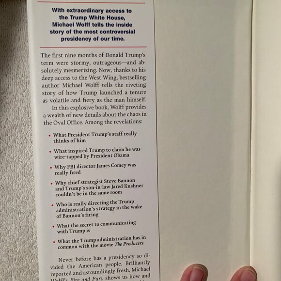 MICHAEL WOLFF'S FIRST BOOK "FIRE AND FURY." - Picture 3 of 4